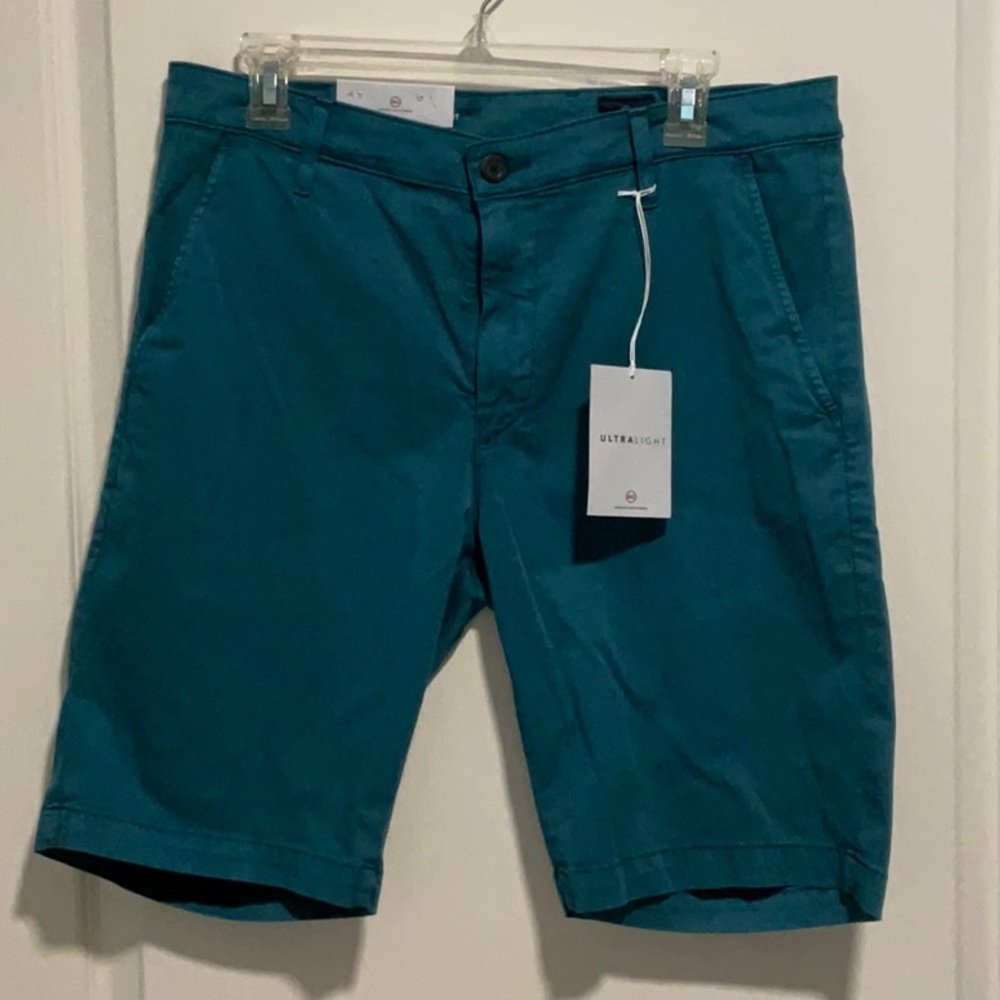 Men’s AG Adriano Goldschmied NWT UltraLight twill shorts, teal, 34” waist